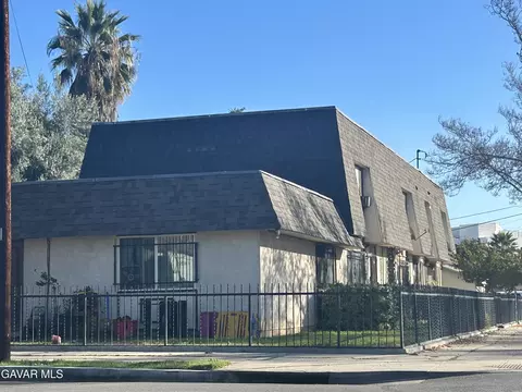 246 21st St E, San Bernardino, CA 92404