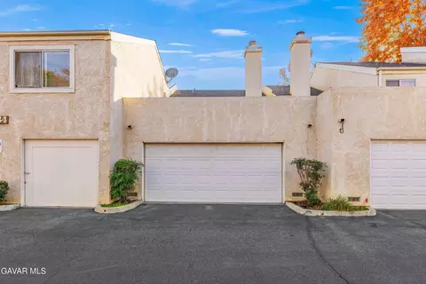Exterior - 1834 Avenue J2 E #3, Lancaster, CA 93535 photo 5 of 7