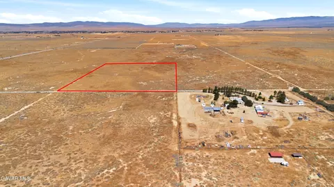 10 55th Street West, Lancaster, CA 93536 photo 2