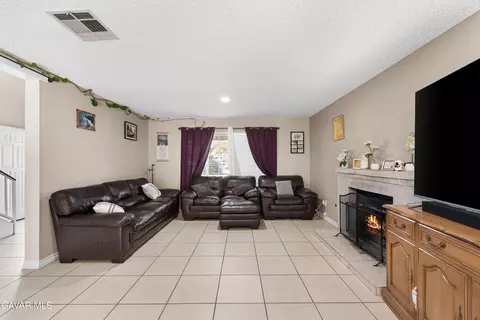37635 Sandra Ln, Palmdale, CA 93550 photo 16