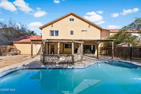 37635 Sandra Ln, Palmdale, CA 93550 photo 5