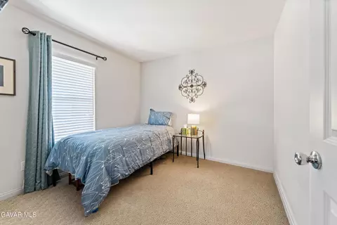 Bedroom - 44739 Aspen St, Lancaster, CA 93535 photo 3 of 3