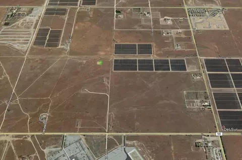 96 Th St W Ave I9, Lancaster, CA 93536 photo 3