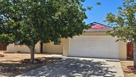 10409 Redwood Blvd, California City, CA 93505