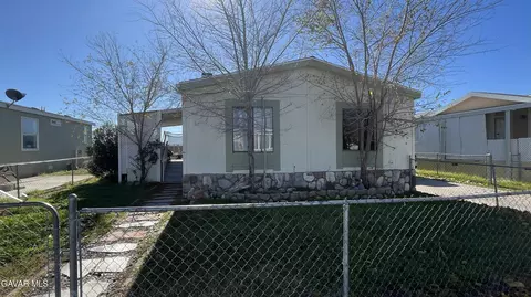 3303 Sierra Hwy #64, Rosamond, CA 93560