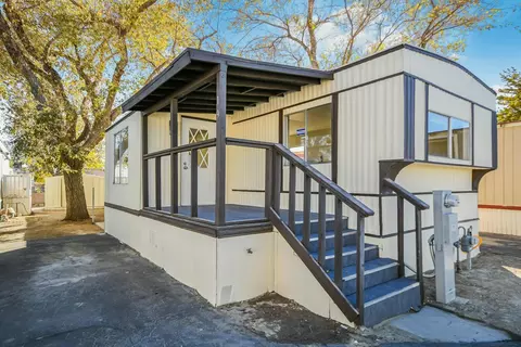 45131 28th St E #SPC 19, Lancaster, CA 93535