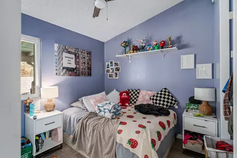 Bedroom - 1335 Samra Ave, Lancaster, CA 93535 photo 2 of 4