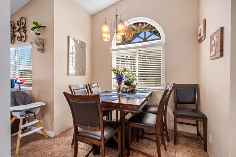 Dining - 1335 Samra Ave, Lancaster, CA 93535 photo 1 of 1