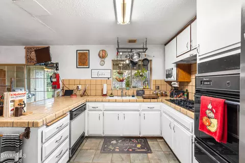 42902 Sachs Dr, Lancaster, CA 93536 photo 15