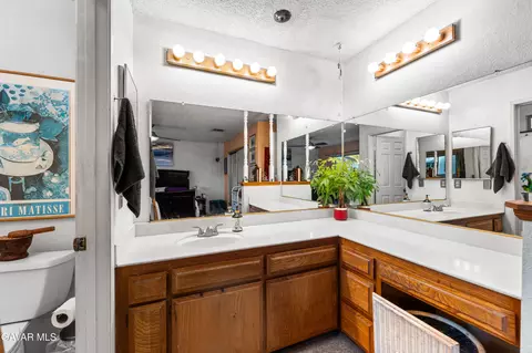 42902 Sachs Dr, Lancaster, CA 93536 photo 31
