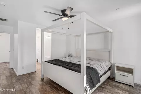 Bedroom - 44527 Freer Way, Lancaster, CA 93536 photo 2 of 4