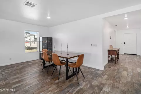 Dining - 44527 Freer Way, Lancaster, CA 93536 photo 1 of 1