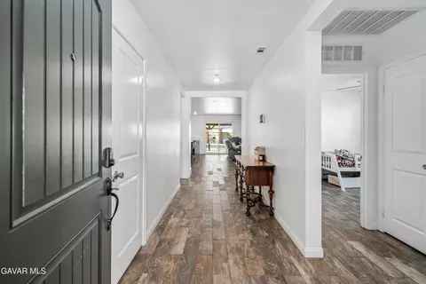 Entry Way - 44527 Freer Way, Lancaster, CA 93536 photo 1 of 2