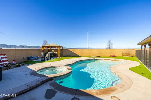Exterior - 44527 Freer Way, Lancaster, CA 93536 photo 11 of 14