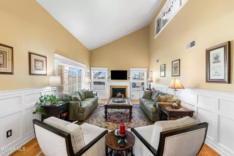 Living - 44003 7th St E, Lancaster, CA 93535 photo 1 of 5