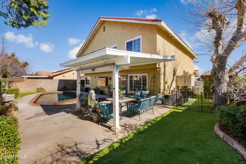 Exterior - 44003 7th St E, Lancaster, CA 93535 photo 9 of 11