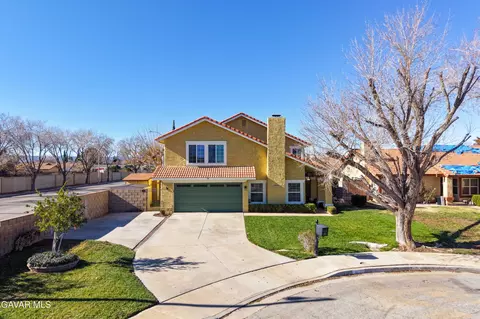 Exterior - 44003 7th St E, Lancaster, CA 93535 photo 11 of 11