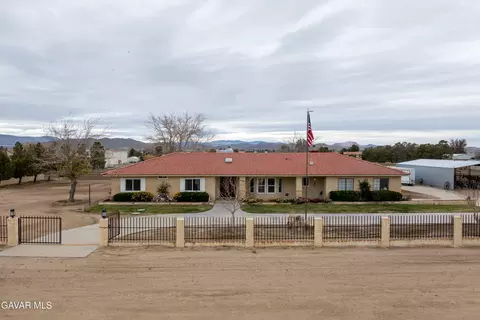 6669 Avenue A W, Rosamond, CA 93560