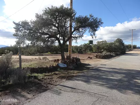 Other - 9425 Tanganda Rd, Tehachapi, CA 93561 photo 2 of 7
