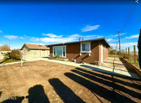 Exterior - 39302 10th St E, Palmdale, CA 93550 photo 3 of 6