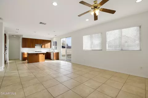 1604 Ave J2 E, Lancaster, CA 93535 photo 11