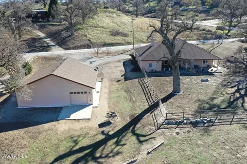 23001 Lakeview Dr, Tehachapi, CA 93561 photo 50