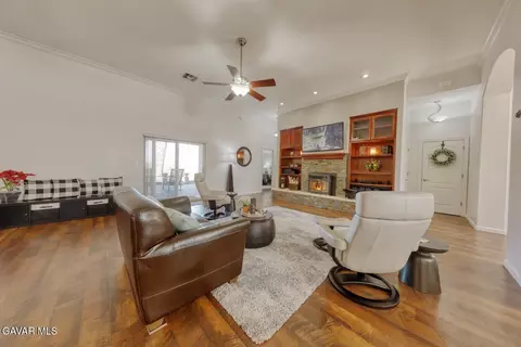 23001 Lakeview Dr, Tehachapi, CA 93561 photo 7