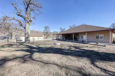 23001 Lakeview Dr, Tehachapi, CA 93561 photo 46