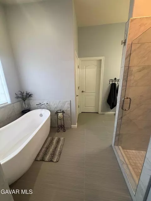23001 Lakeview Dr, Tehachapi, CA 93561 photo 28