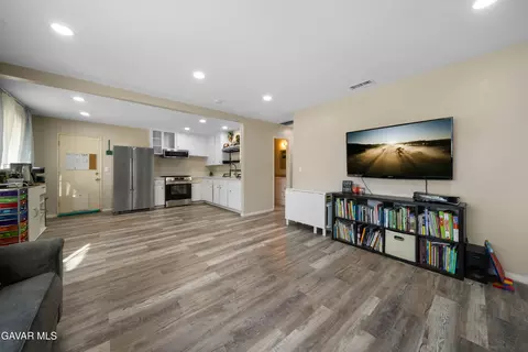 43352 Edson Ave, Lancaster, CA 93536 photo 7