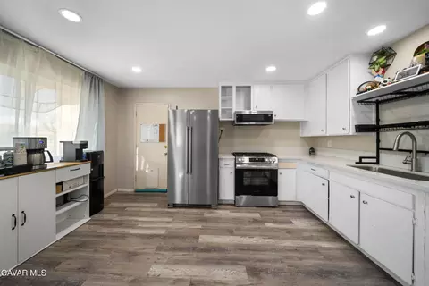 43352 Edson Ave, Lancaster, CA 93536 photo 8