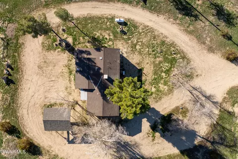 View/Area - 17216 E Ave T, Llano, CA 93544 photo 3 of 8