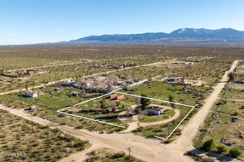 View/Area - 17216 E Ave T, Llano, CA 93544 photo 4 of 8