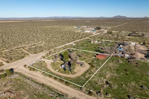 View/Area - 17216 E Ave T, Llano, CA 93544 photo 7 of 8
