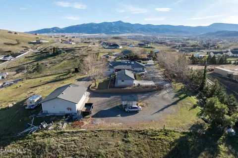 View/Area - 20102 Pine Ridge Dr, Tehachapi, CA 93561 photo 8 of 10