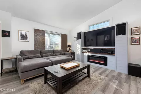 Living - 45728 Balmoral Ct, Lancaster, CA 93534 photo 2 of 3