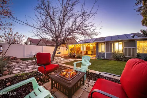 Exterior - 45728 Balmoral Ct, Lancaster, CA 93534 photo 6 of 14