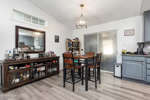 Dining - 45728 Balmoral Ct, Lancaster, CA 93534 photo 1 of 2