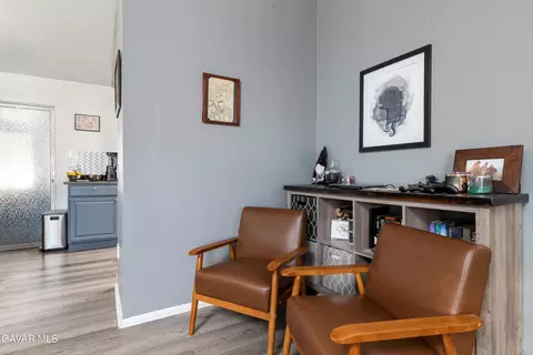 Entry Way - 45728 Balmoral Ct, Lancaster, CA 93534 photo 2 of 2