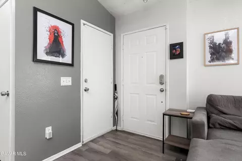 Entry Way - 45728 Balmoral Ct, Lancaster, CA 93534 photo 1 of 2