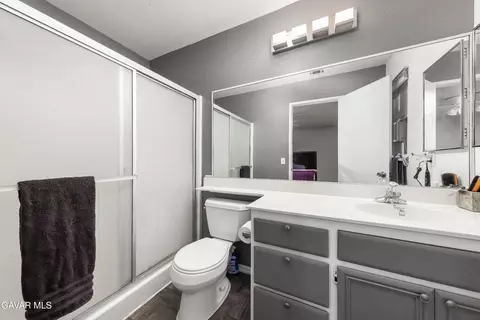 Bath - 45728 Balmoral Ct, Lancaster, CA 93534 photo 2 of 2