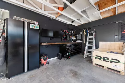 Other - 45728 Balmoral Ct, Lancaster, CA 93534 photo 6 of 10