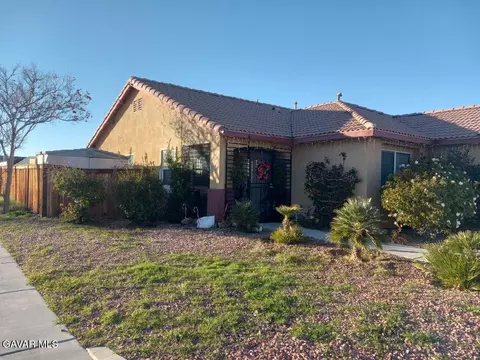 13740 Mesa View Dr, Victorville, CA 92392