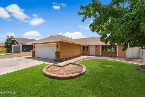 716 Avenue J5 E, Lancaster, CA 93535