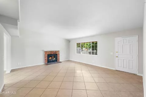 716 Avenue J5 E, Lancaster, CA 93535 photo 4