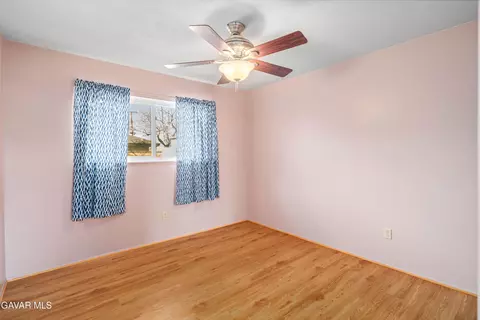 Bedroom - 43819 Elm Ave, Lancaster, CA 93534 photo 4 of 6