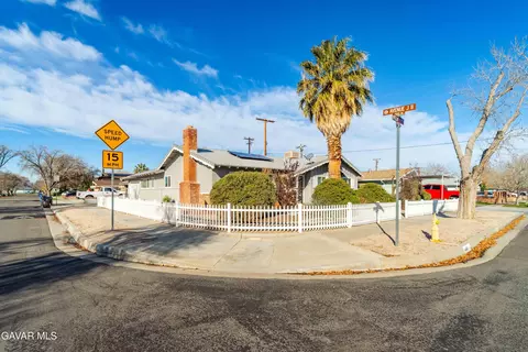 Other - 43819 Elm Ave, Lancaster, CA 93534 photo 2 of 6