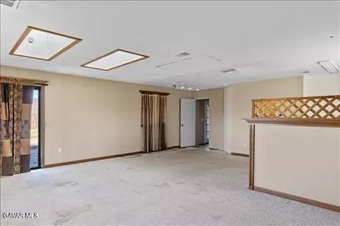 Living - 21101 Angel St, Tehachapi, CA 93561 photo 3 of 3