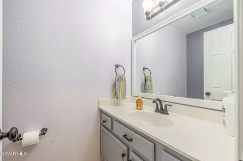 Bath - 5764 Fox Ct, Quartz Hill, CA 93536 photo 1 of 4