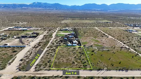 170 East Avenue T 4 # T4, Palmdale, CA 93591 photo 3